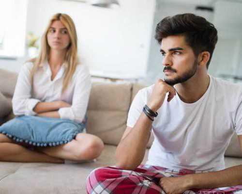 大众古玩店,桑松木命适合什么颜色佩戴什么首饰