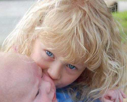 昆明的专业古玩鉴定机构在哪里?,驼背有小肚腩？身材不好竟是体态的错！